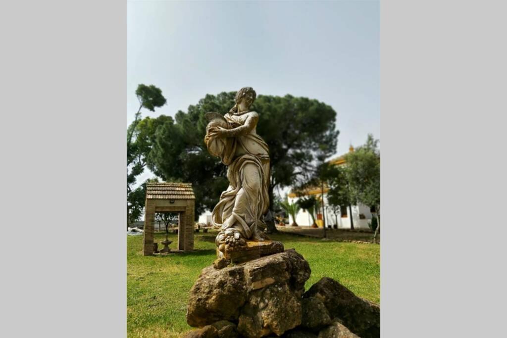 فيلا Cortijo San Jose إشبيلية المظهر الخارجي الصورة