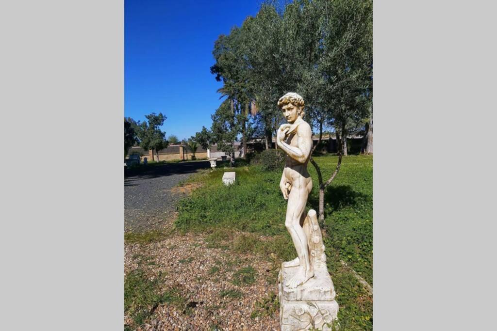 فيلا Cortijo San Jose إشبيلية المظهر الخارجي الصورة