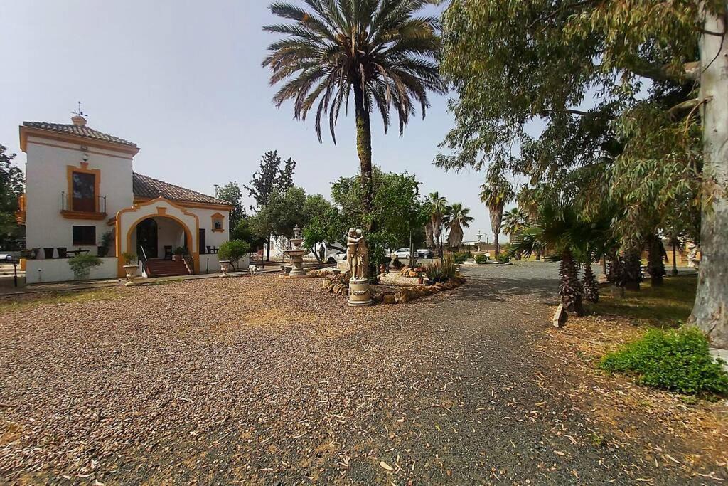 فيلا Cortijo San Jose إشبيلية المظهر الخارجي الصورة